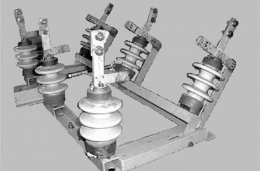 Разъединители переменного тока на напряжение 10 кВ наружной установки типа РЛН