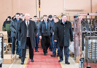 На базе филиала "Завод Энергооборудование" проводились семинары на тему "Высоковольтное (до 10кВ) и низковольтное оборудование и комплектующие в распределительных сетях Республики Беларусь"