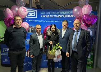 Поздравляем коллектив с женским днем, 8 марта!